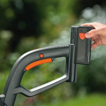 �������������� ������������ GARDENA SmallCut 300 Accu